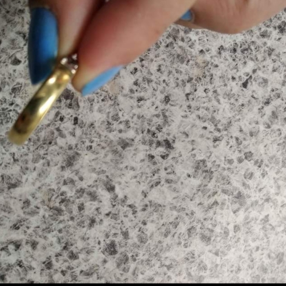 Diamond wedding ring - Picture 9 of 10